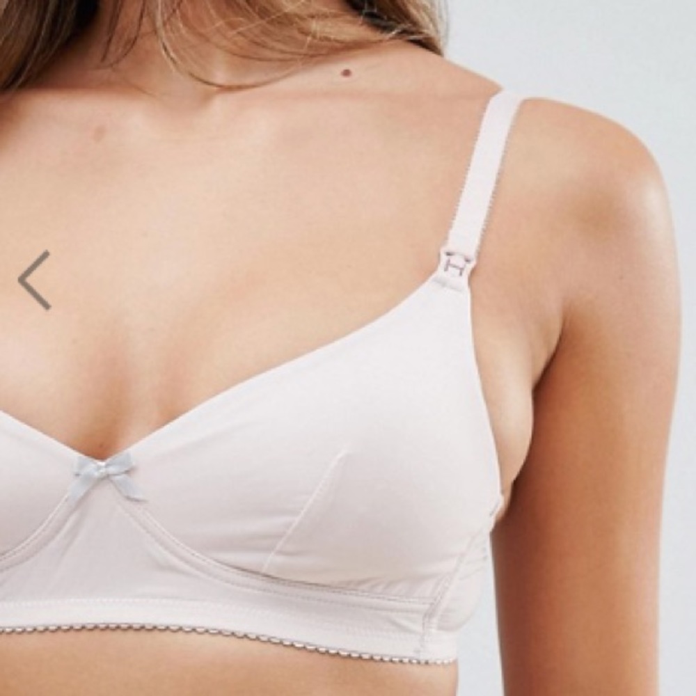 Final🤑NWT ASOS nursing bra cream color